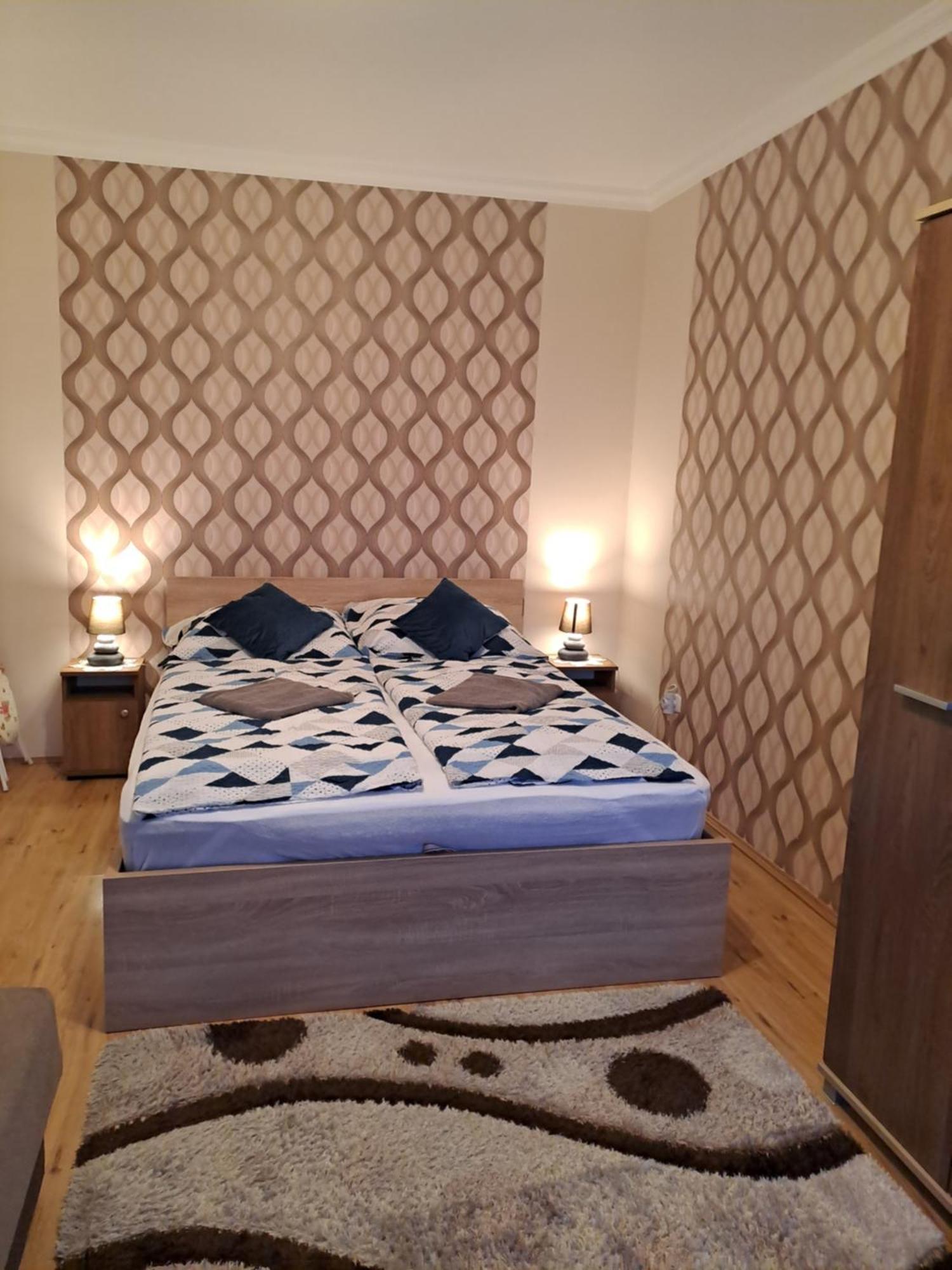 Katalin Apartman Hajdúszoboszló Exterior foto